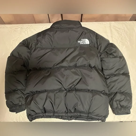 The North Face Men's Charcoal Puffer Jacket - Picture 7 of 12